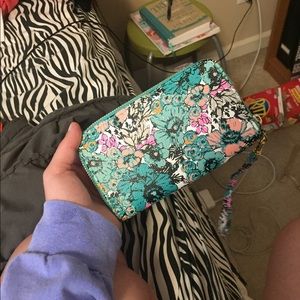 target floral wristlet